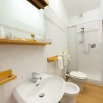 Отель La Pace Виареджо